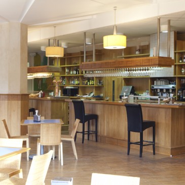 Rehabilitación Edificio Restaurante Azul